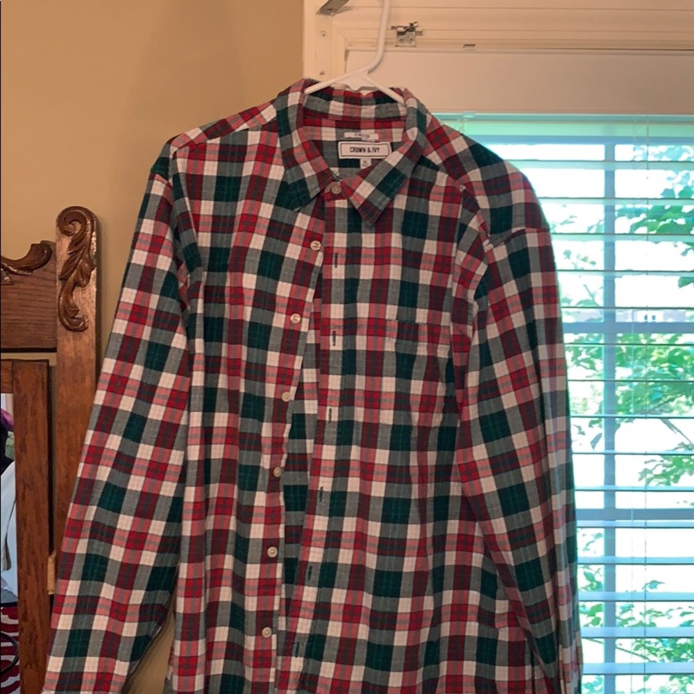 Crown and Ivy Button Down
